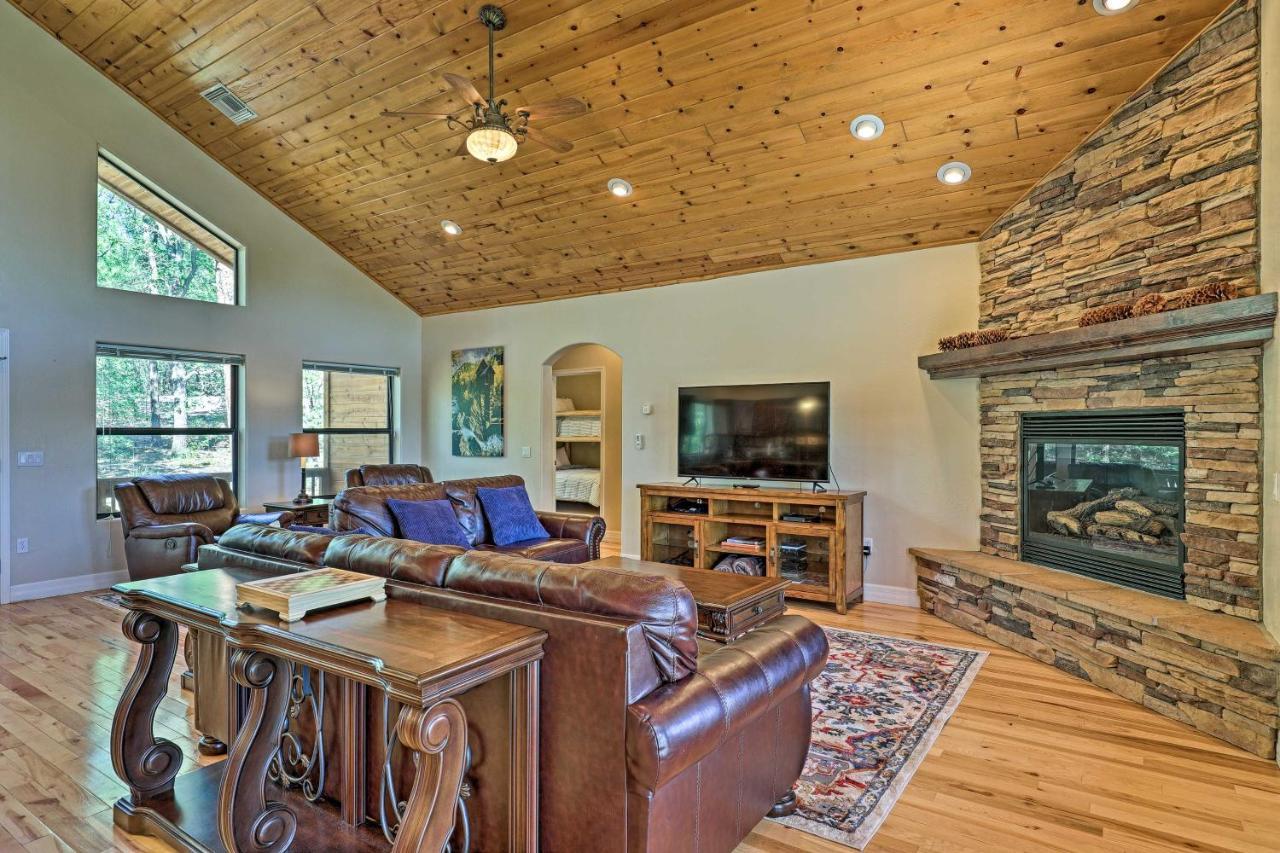 Serene Lakeside Cabin With Decks And Edler Lake Views! Pinetop-Lakeside Esterno foto