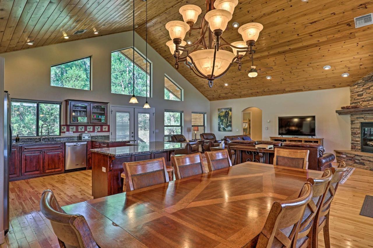 Serene Lakeside Cabin With Decks And Edler Lake Views! Pinetop-Lakeside Esterno foto