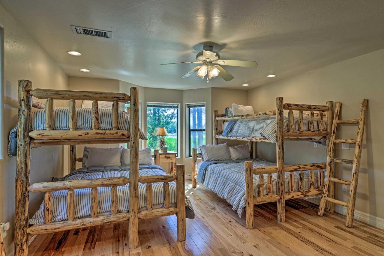 Serene Lakeside Cabin With Decks And Edler Lake Views! Pinetop-Lakeside Esterno foto